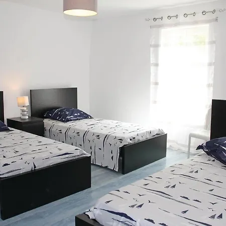 Ferienhaus Awesome In *